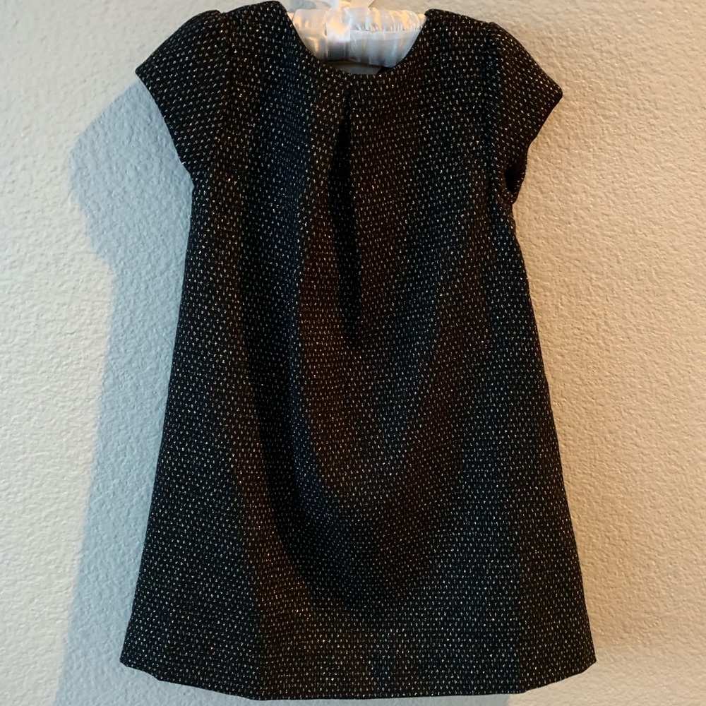 4T pretty little black dress